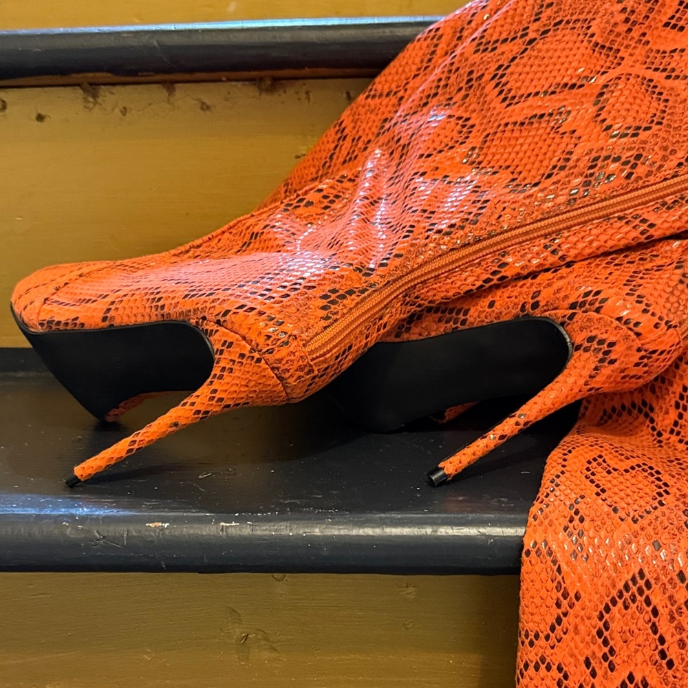 Over-the-Knee Snake Print Boots - Picture 9 of 10